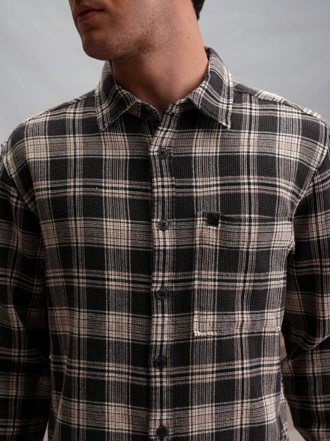 Men Grey Checked Oversized Fit Flannel Overshirt – Zupto Store